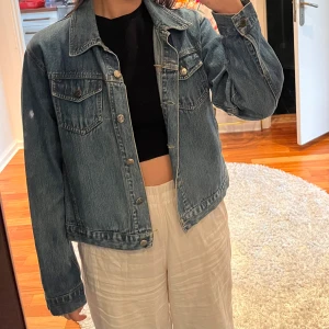 Blå jeans Jacka  - Blå Jeansjacka