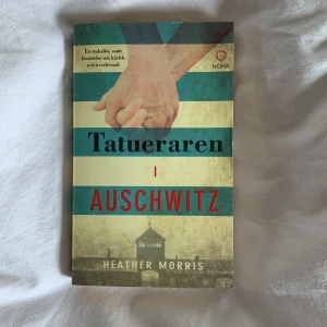 tatueraren i auschwitz  - säljs för 50 kr + frakt eller mötas i uppsala 💛 den är oläst 