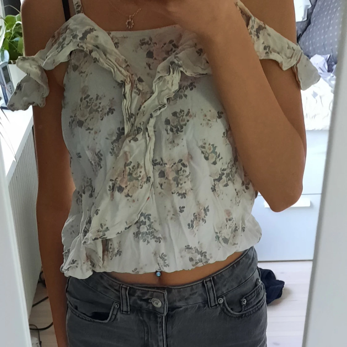 Blommigt linne