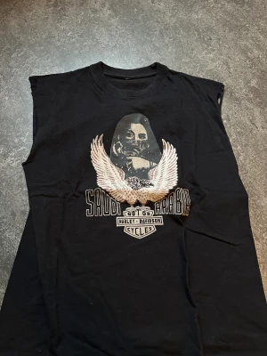 Harley Davidson Linne - Riktigt fet linne med Harley Davidson Saudi Arabia. Galet nice storlek L