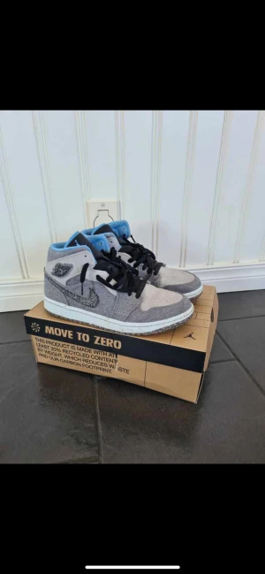 Grå Nike air jordans - Helt oanvända Jordans i stl 43