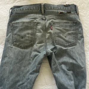 Levis 511  - I bra skick om man bortser från lappen. 32x32