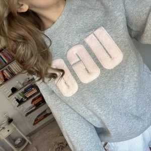 Mysig tröja från uggs  - Jättemysigtröja från uggs 