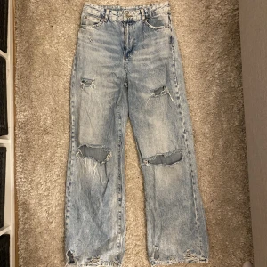 Jeans - Kan skickas mot frakt eller mötas upp i Falun.🥰