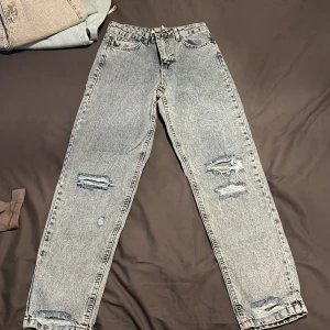 Jeans  - Ändast använt en gång 