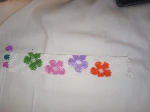 Armband  - Armband gjorda av min mamma. 150 kr st