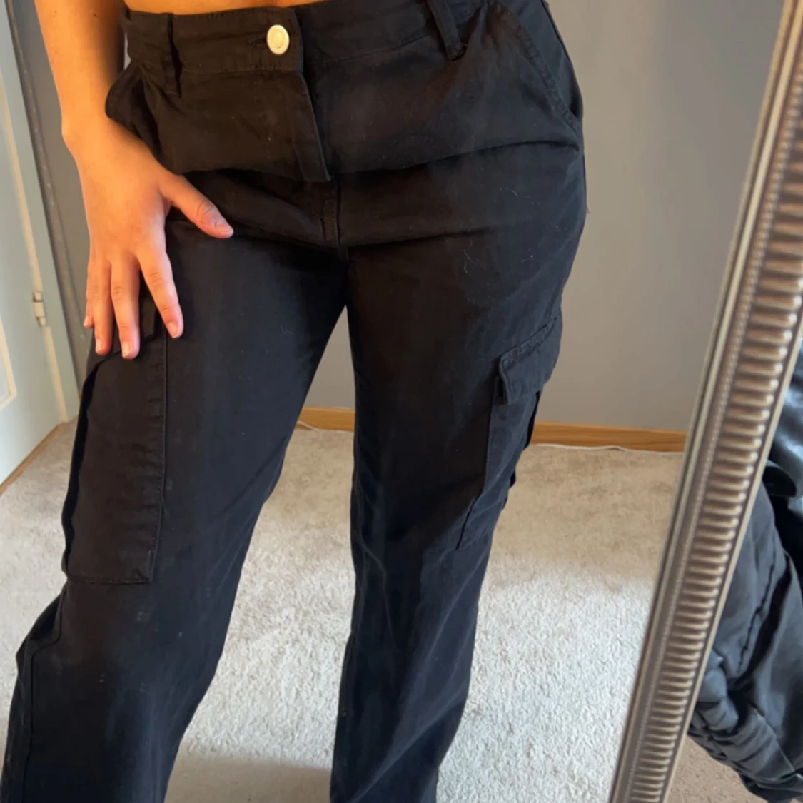 Svart Cargobyxa  - 91