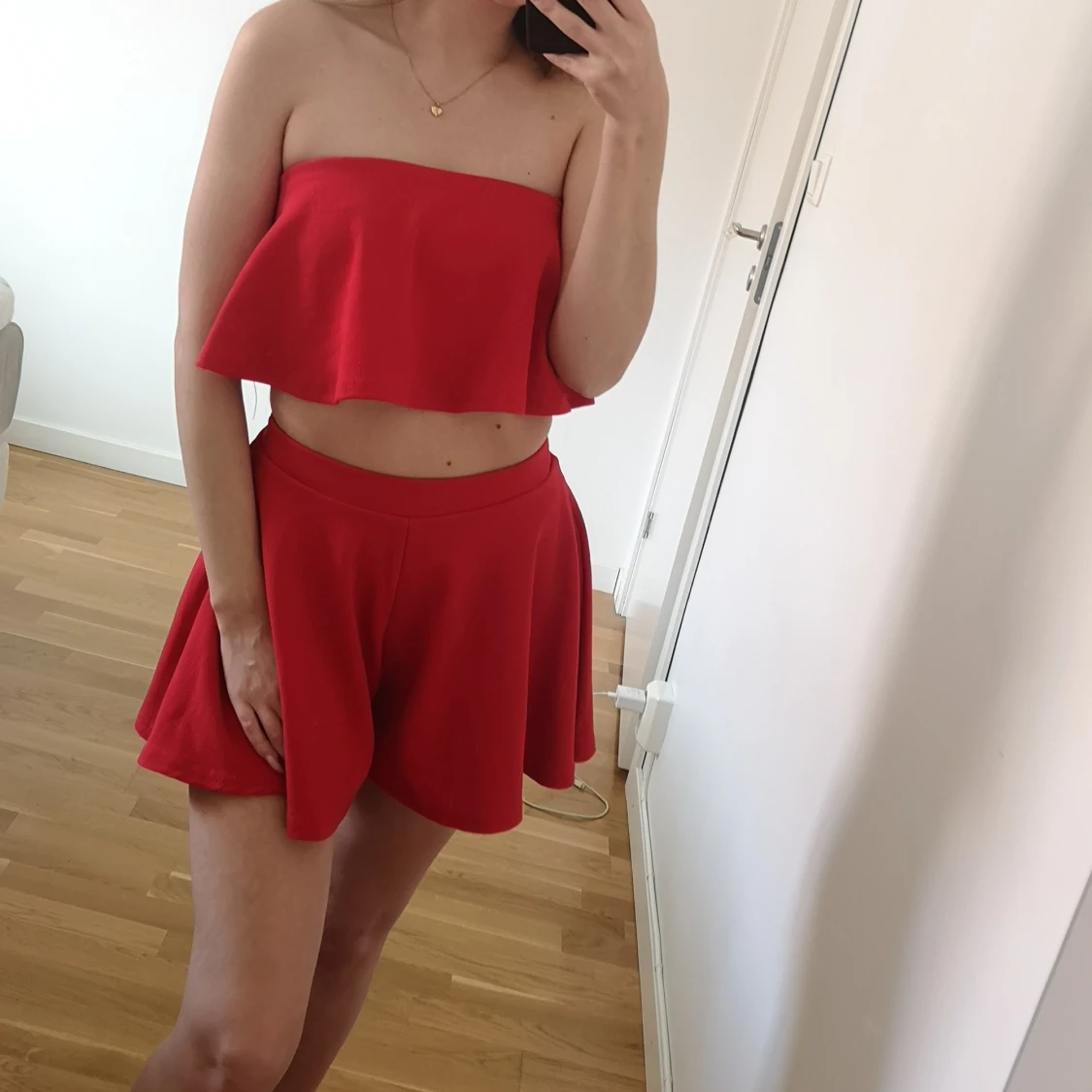 Rött set topp+shorts 