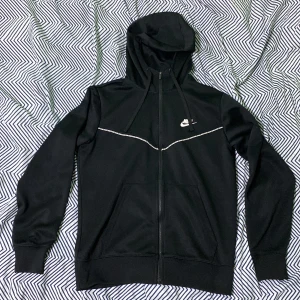 Nike kofta  - Nike kofta storlek M