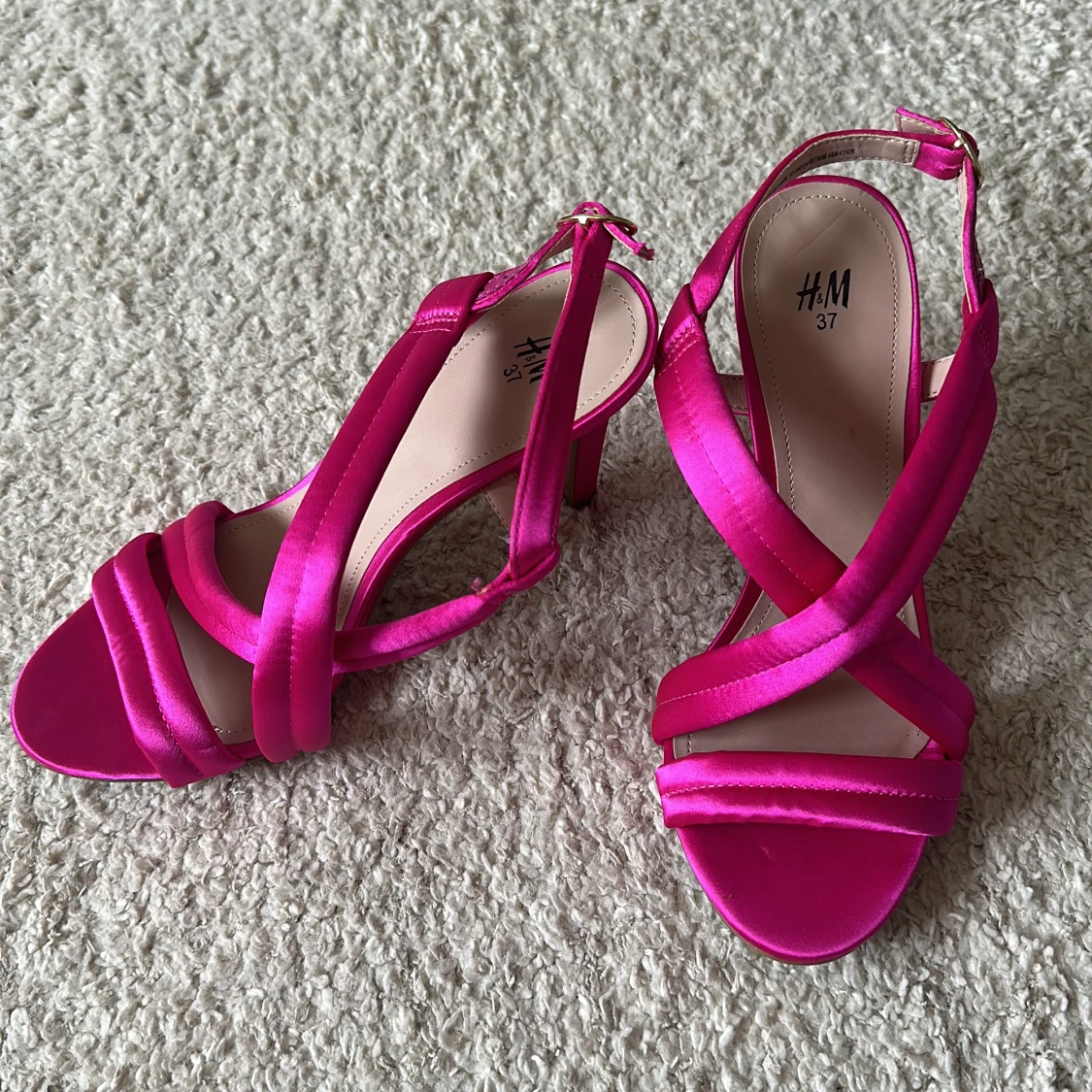 Oanvända rosa klackar - 90