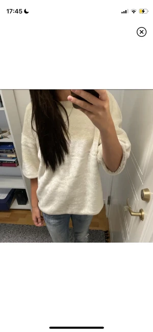 Trekvartsärmad tröja - Tröja med trekvartsärm