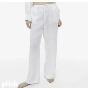 Linnebyxor  - Fina lågmidjade linnebyxor från hm, skriv om ni vill ha egna bilder 