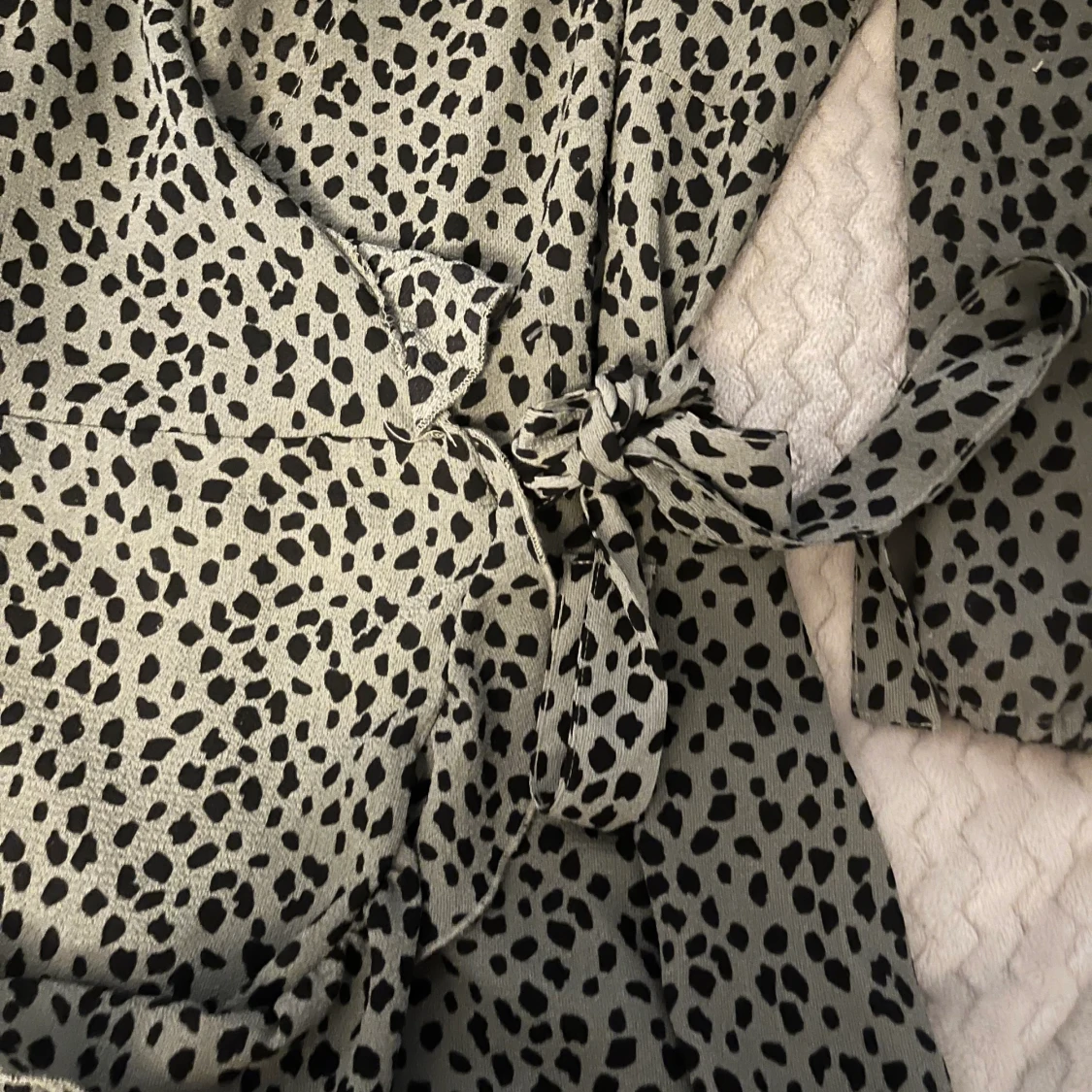 Grön/svart klänning - 90