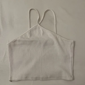 Topp!! - Superfin topp med öppen rygg✨