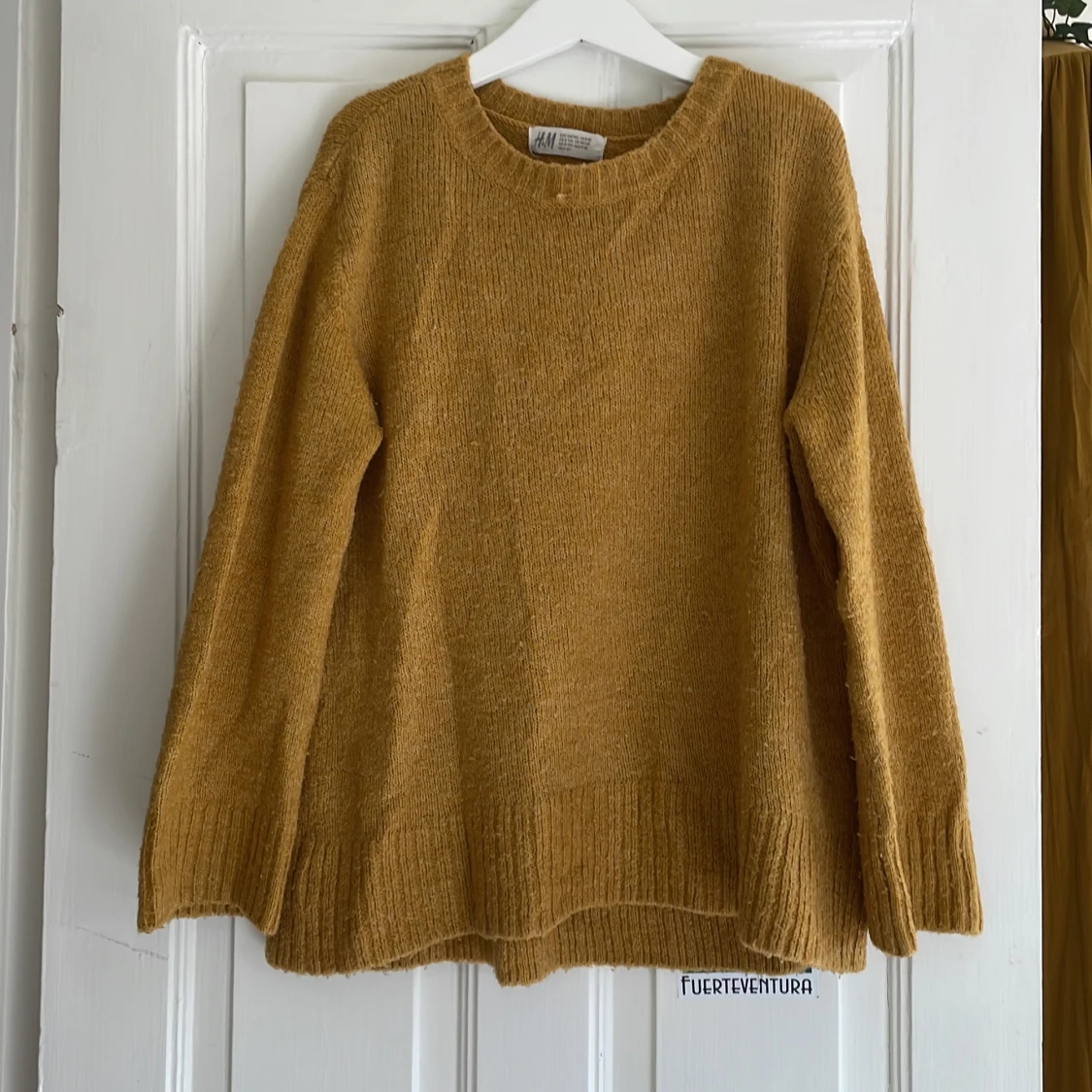 Fin stickad orange gul tröja