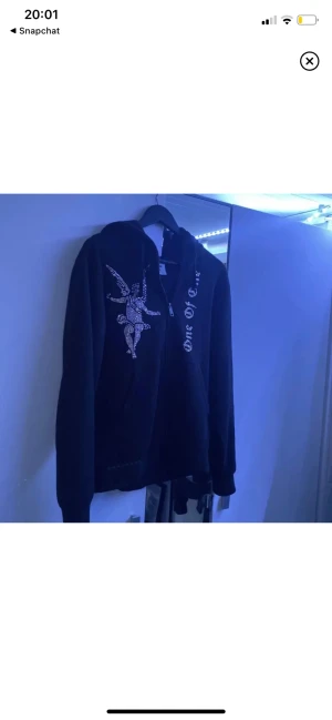 One of One  - Tröja 