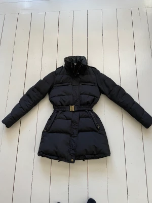 Dunjacka från Tiger - Dunjacka i fint skick- perfekt till hösten o vintern