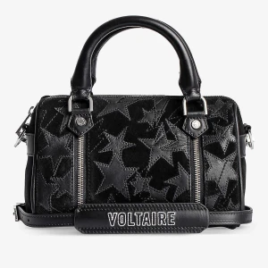 Zadig väska  - Säljer min super snygga Zadig väska med stjärnor på. Den är nästan aldrig använd och är i super fint skick, 100% äkta. Skriv för egna bilder och har även dustbag.