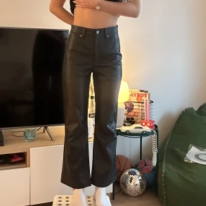 h&m bootcut leather pants  - SWISH ONLY 🚨 MSG BEFORE BUYING. FYI: these pants are big on me (i’m pinching at the back so please don’t use me as reference, refer to the size!) 