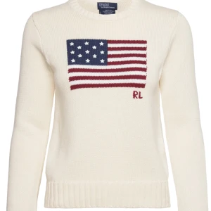 Ralph Laurent tröja  - Säljer en ralph Laurent tröja. Osäker om den är äkta men tror inte det. Inga defekter. Pris kan diskuteras. Frakt betalas av köparen 