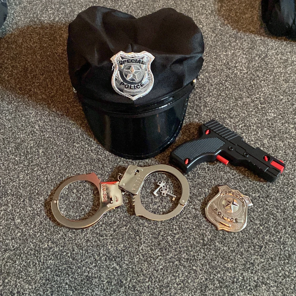 Polis tillbehör utklädnad 