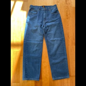 Lee Jeans - Lee jeans i storlek 30/32 Aldrig använda, perfekt skick. 