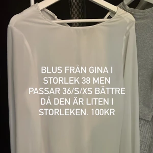 Blus  - Info står på bilden och bilden är tagen från mitt insta konto där jag säljer kläder och annat men tänkte lägga ut allt här också!! 