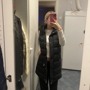 lång väst - från zara, jätte fin kvalitet