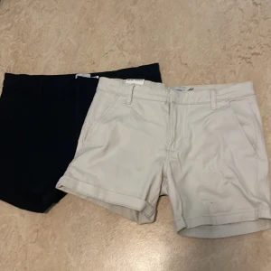 Shorts - Säljer dessa för 175. Frakt står på köparen(om det inte står fri frakt) 