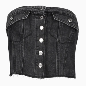 Jeans topp - Sjukt snygg jeans topp i storlek XS. Väldigt bra skick🌟 Skicka för egna bilder