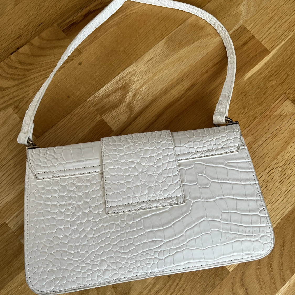 Vit handväska från Nelly  - 90
