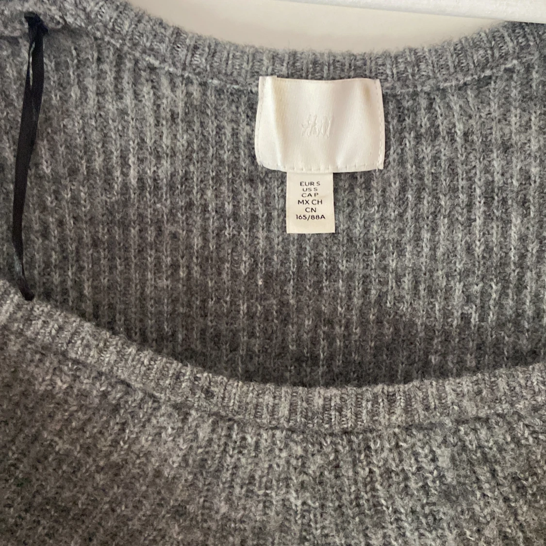 Stickad tröja hm - 90