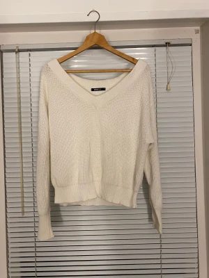 Gina tricot tröja  - Gina tricot tröja i extremt bra skick! 