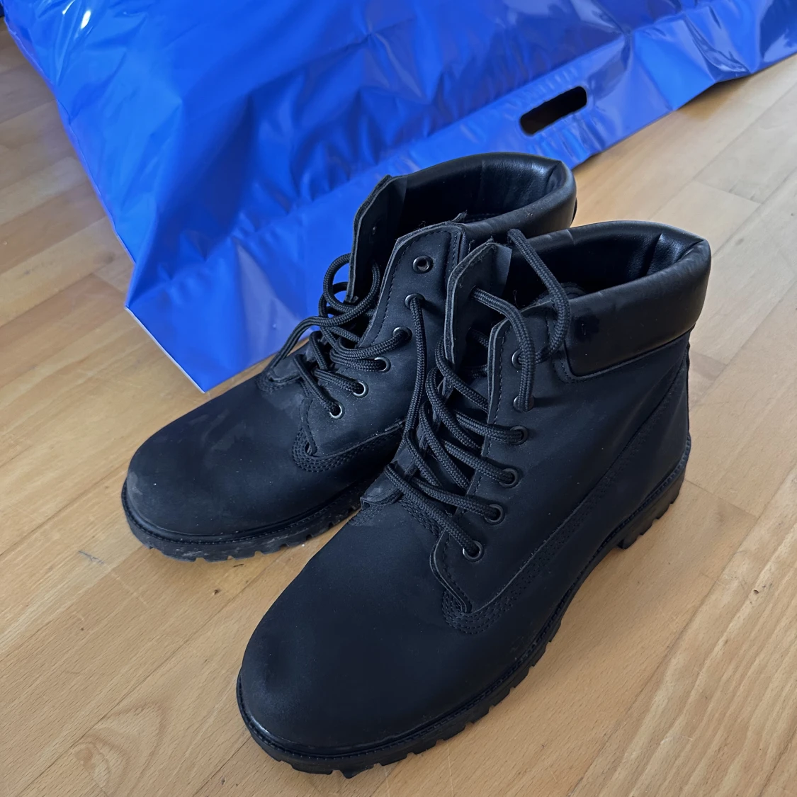 Kängor från Nelly - 90