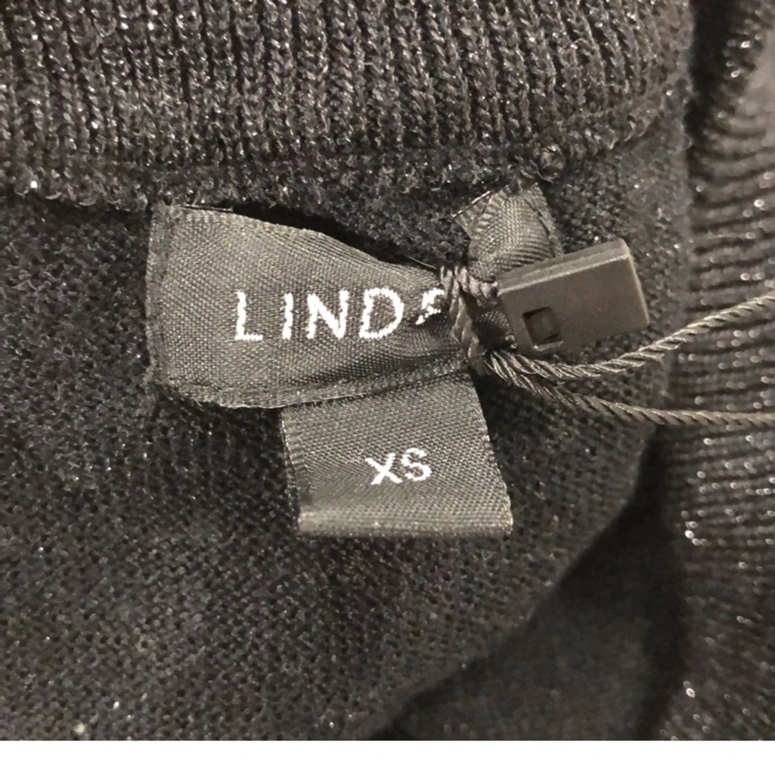 Svart glittrig trekvartsärmad kofta  - 90