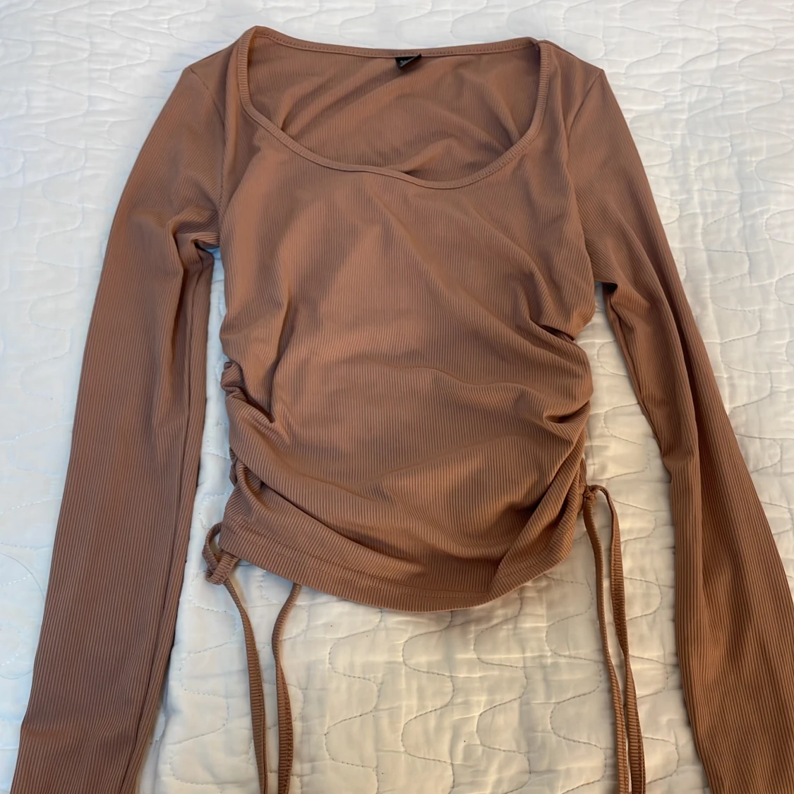 Dammrosa/beige tröja