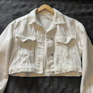  Jeansjacka  - Andväns typ en gång 