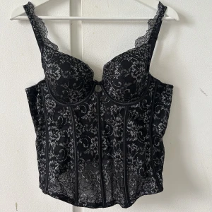 Top  - Jätte söt fest top 