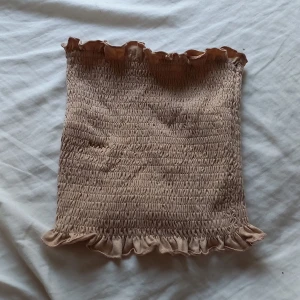 Crop top - De är en fin crop och den sitter jättebra 