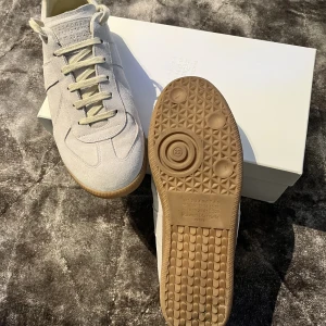 Maison Margiela - Intressekoll på mina M.M gats. Skick 9/10 | Hör av dig ifall du har fler frågor eller fler bilder