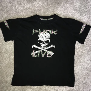 Babytee - Snygg svart t shirt med coolt tryck