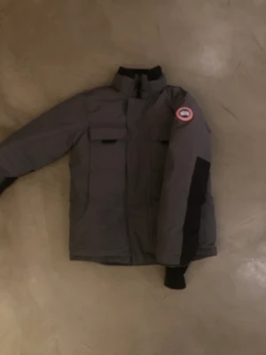 Canada Goose Jacket - Nice Jacket, worn 1 winter but in nice condition