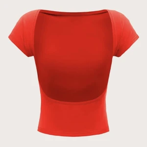 Öppenrygg topp❤️ - Snygg röd topp, stretchig och sitter bra på