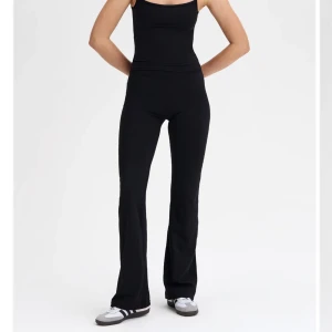 Lxa yogapants  - Lxa yogapants storlek L. Helt nya med prislappen kvar. 