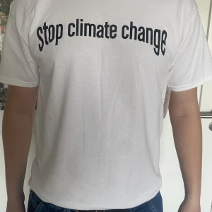 Stop climate change - Cotton, fine t-shirt with a clear message😃