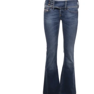 Diesel Jeans  - Ett par snygga Diesel jeans, storlek W27 L34. Passar bra på mig som är 1,71 cm