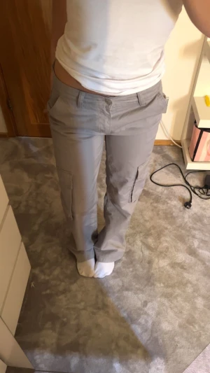 Cargo  - Ett par helt oanvänd cargo byxor säljer för kommer ej till användning 