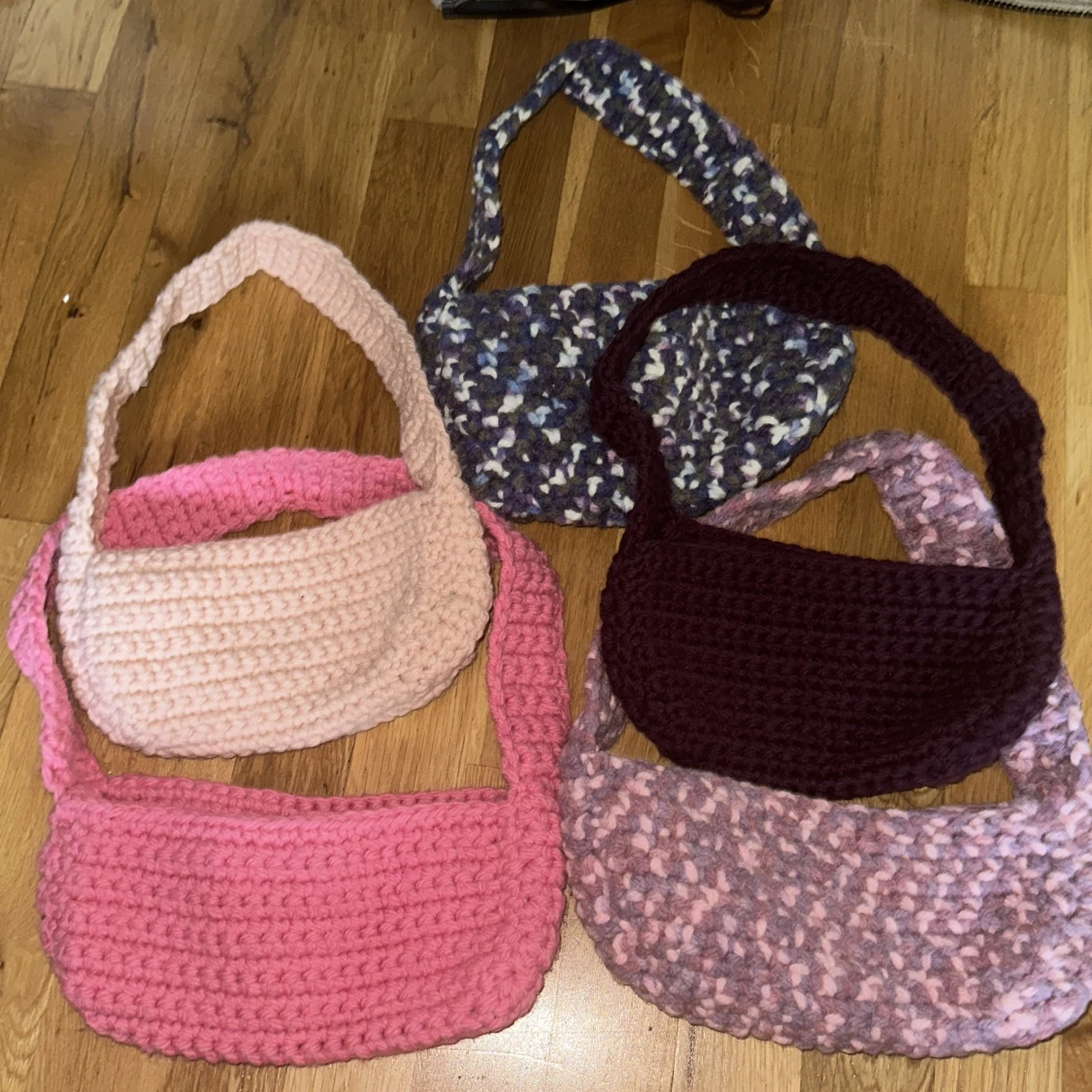 Virkade väskor