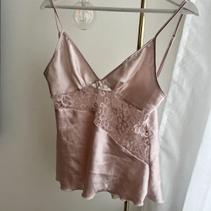 Linne  - Vanligt satin linne