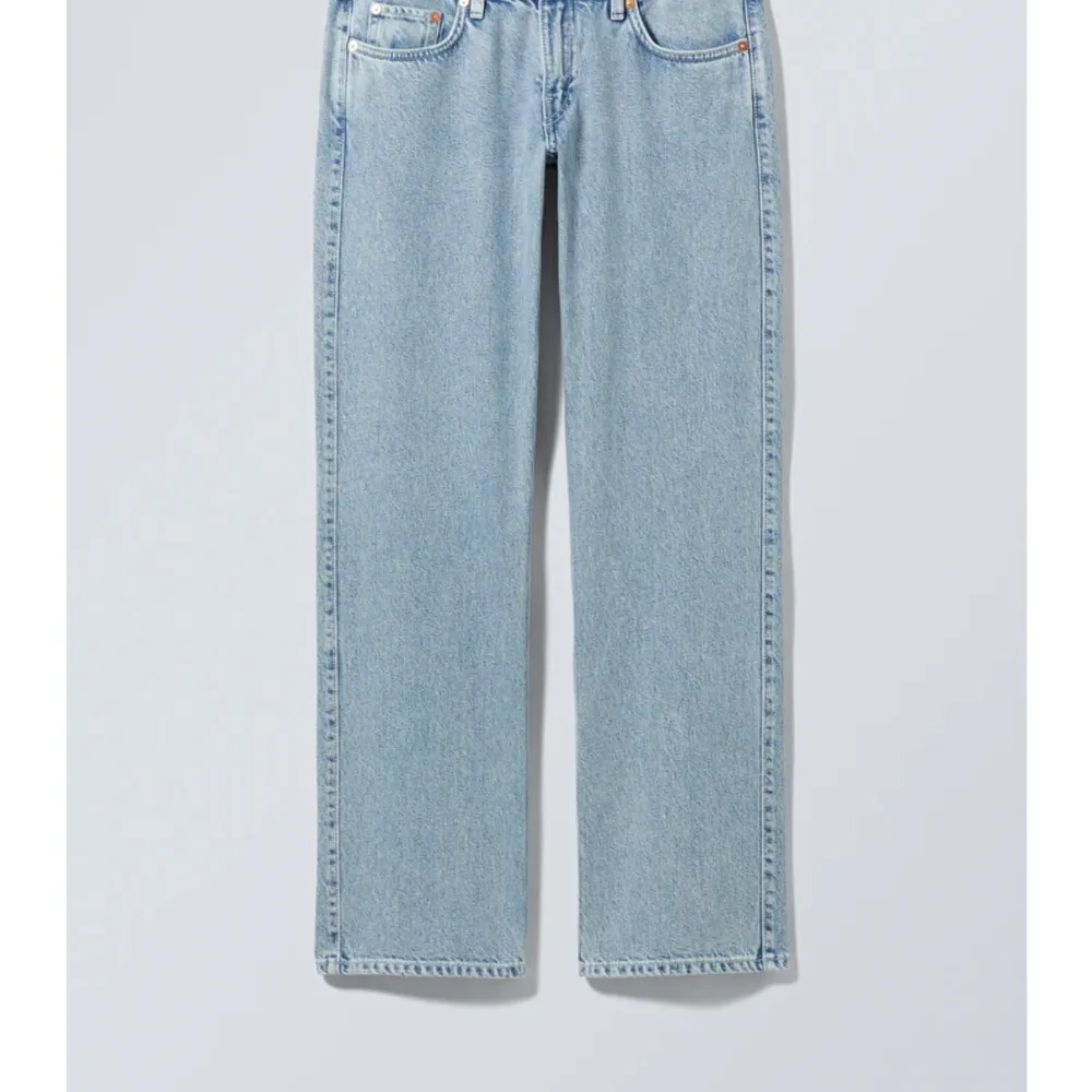 säljer nu mina populära jeans från weekday. Som är arrow low, använda mycket och kommer inte längre till användning, men inga skador, betalning sker genom swish och står inte för postens slarv. Jeans & Byxor.